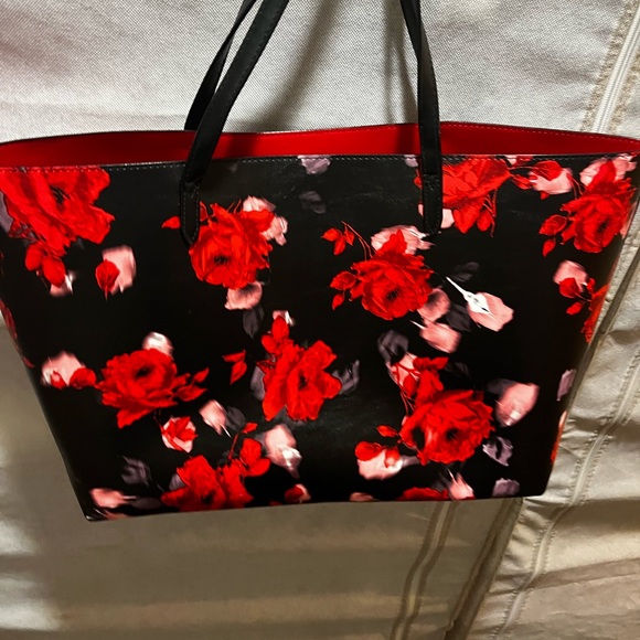 NWT Victoria’s Secret gorgeous floral tote bag - Picture 14 of 16